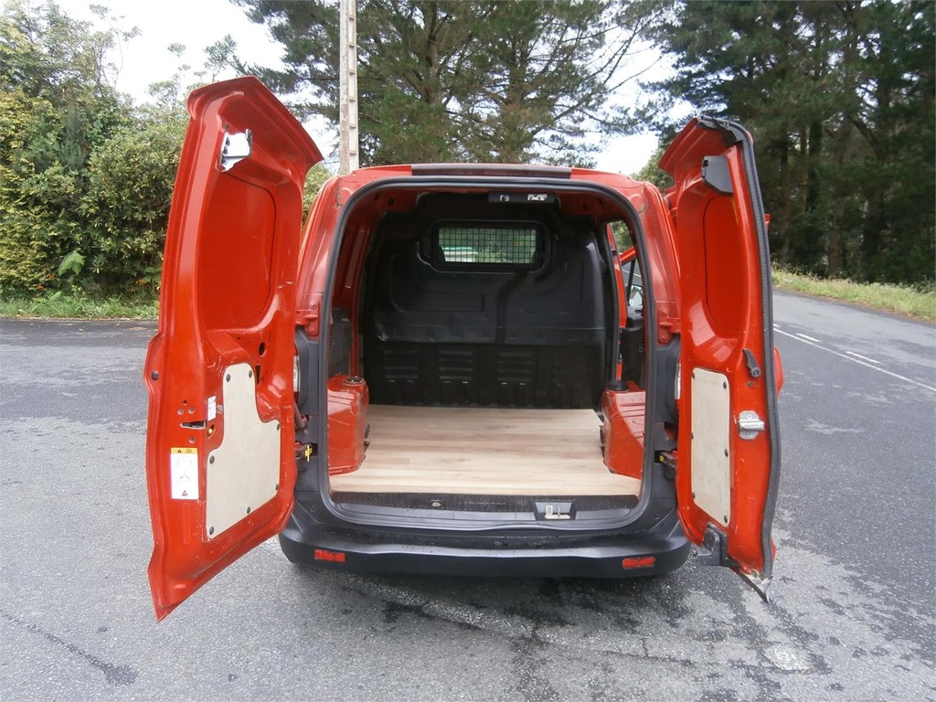 Foto 7 FORD TRANSIT SPORT COUPE